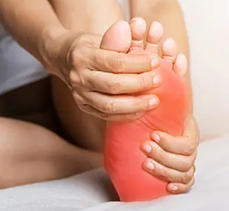 Heel with red light